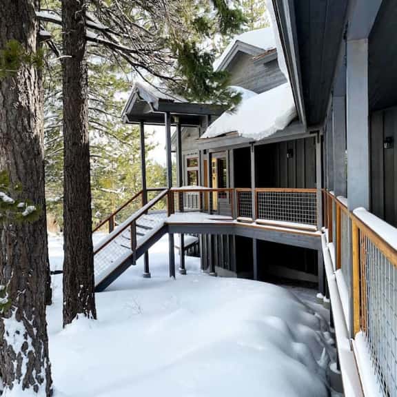 Spacious Mountain Modern /Spa, BBQ, Chef’s Kitchen - Image 1